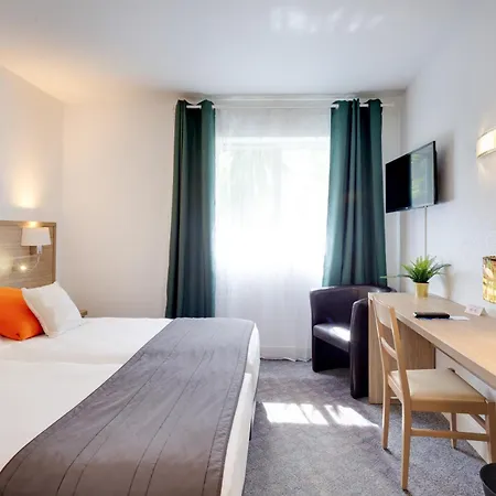 Brit Le Cygne Hotel