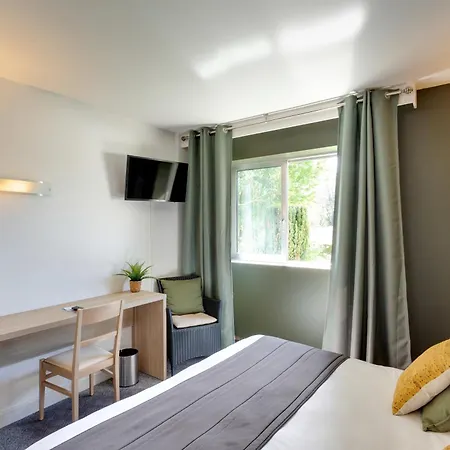 Brit Le Cygne Hotel 3*