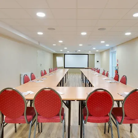 Hotel Brit Le Cygne Saint-Hilaire-du-Harcouët