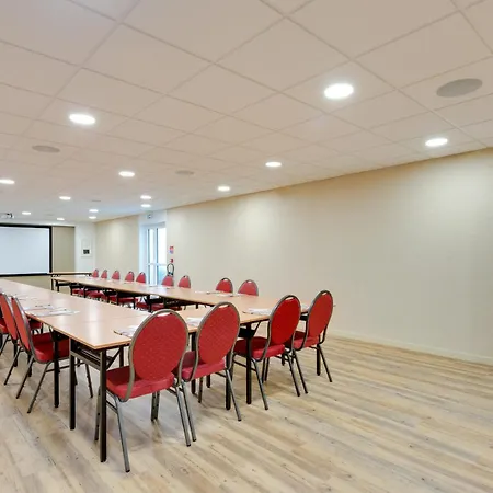 Brit Le Cygne Hotel 3*