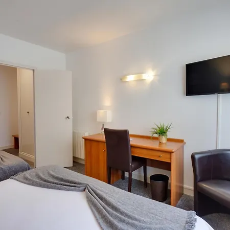 Brit Le Cygne Saint-Hilaire-du-Harcouët