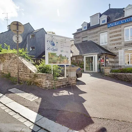 Brit Le Cygne Hotel 3*