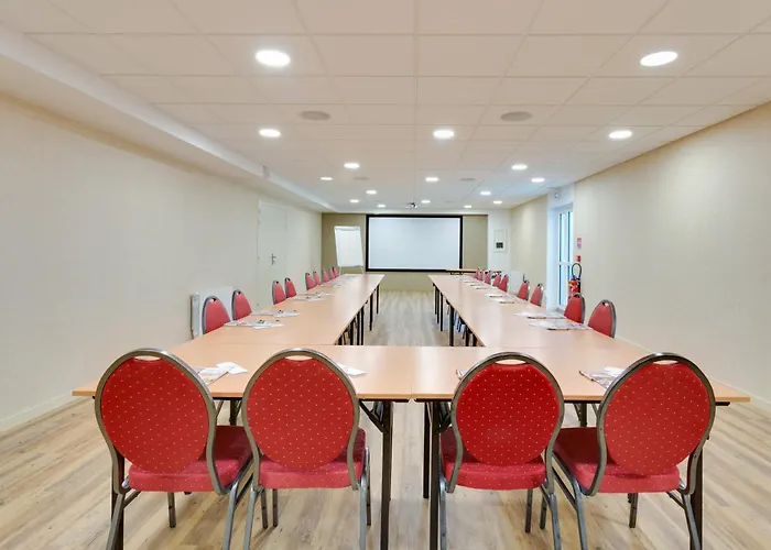 Hotel Brit Le Cygne Saint-Hilaire-du-Harcouet