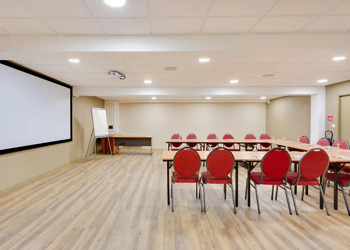 Hotel Brit Le Cygne Saint-Hilaire-du-Harcouet