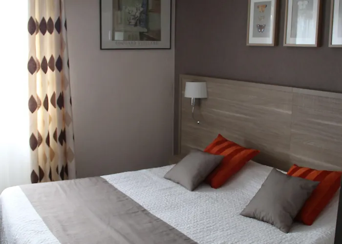 Brit Le Cygne 3* Saint-Hilaire-du-Harcouët